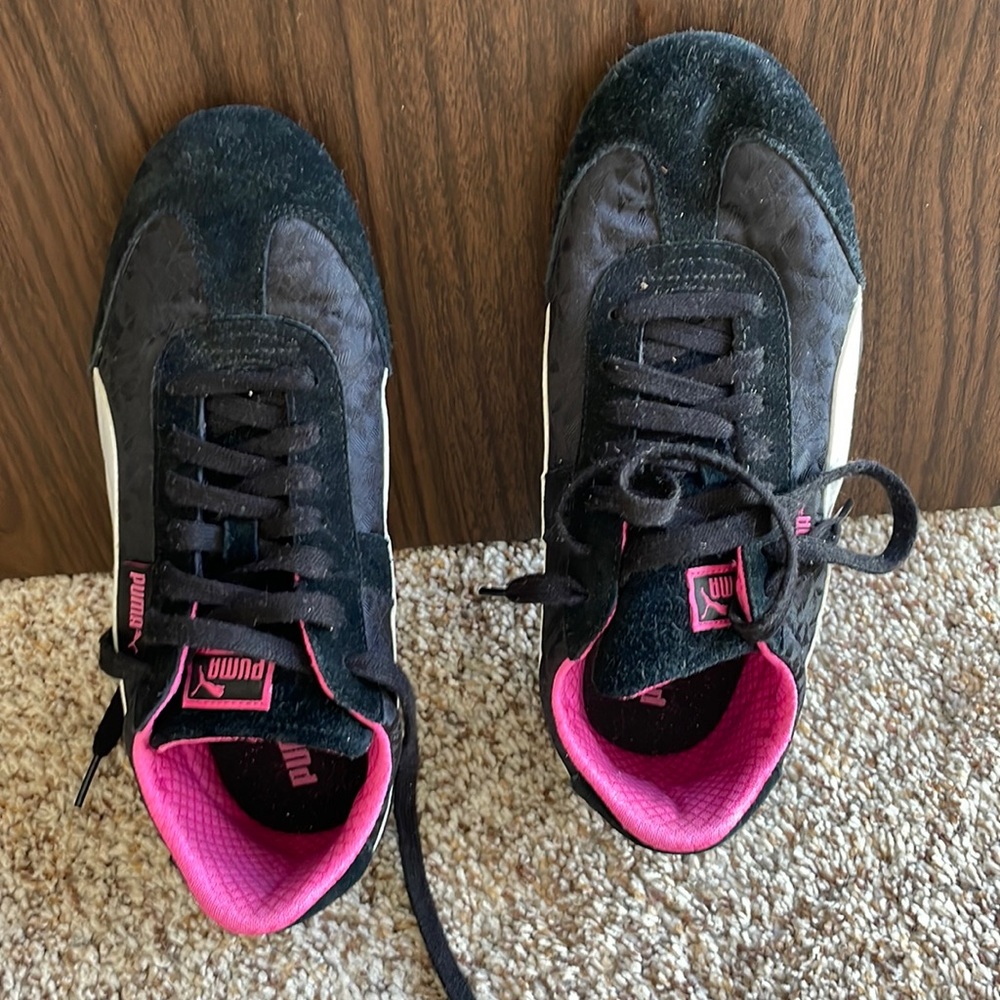 Black, white and pink puma sneakers
